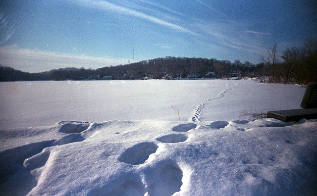 35mm Film Camera - RETO Ultra Wide & Slim Camera (Charcoal) 9 35mm Film Camera - RETO Ultra Wide & Slim Camera (Charcoal) - Image 7